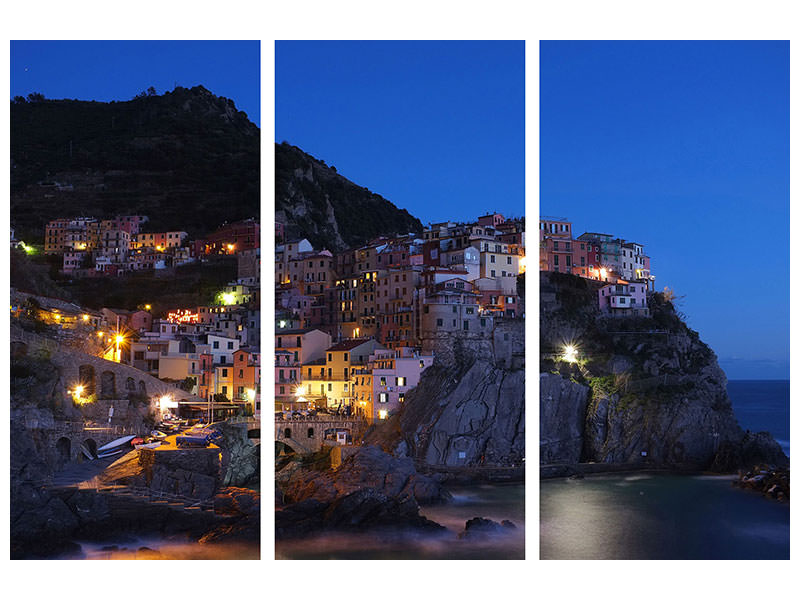 3-piece-canvas-print-at-night-in-cinque