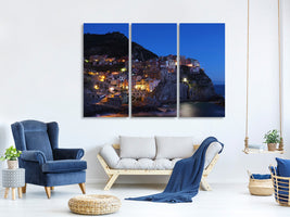 3-piece-canvas-print-at-night-in-cinque