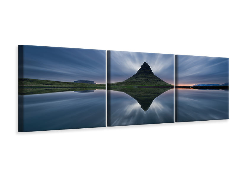 panoramic-3-piece-canvas-print-a-night-at-kirkjufell