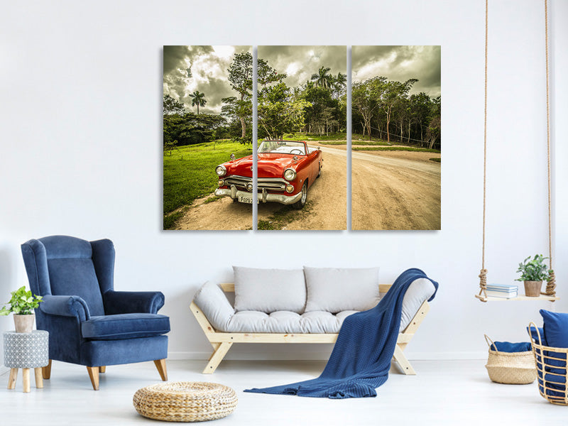 3-piece-canvas-print-a-vintage-car-in-cuba