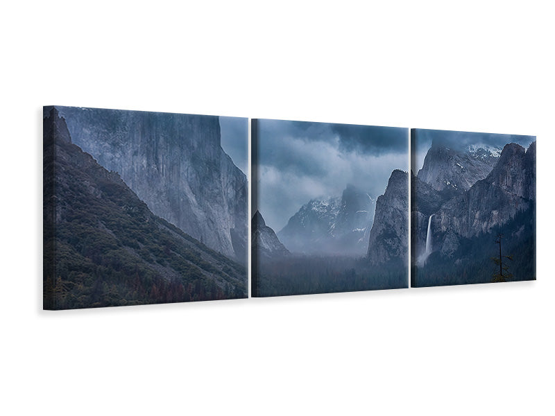 panoramic-3-piece-canvas-print-amidst-a-thunderstorm